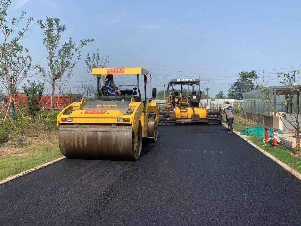 精益求精 塑造瀝青路面經(jīng)典工程