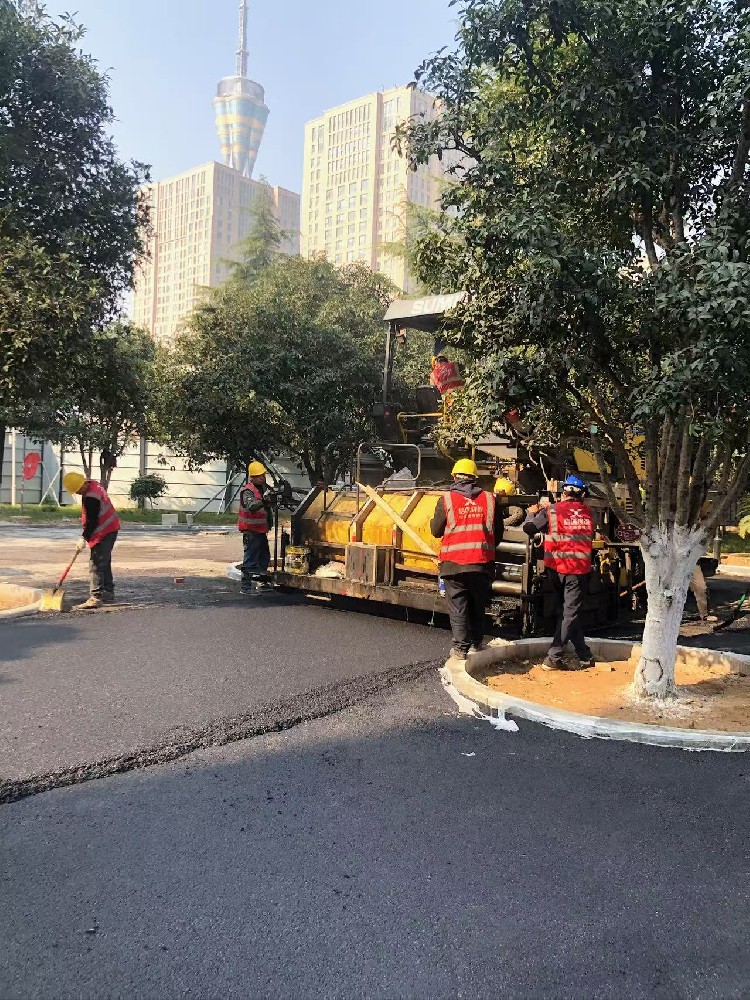 鄭州瀝青攪拌站品質(zhì)基石，從選材開始